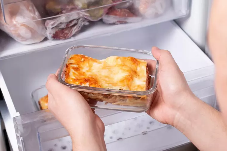 Ce este batch cooking și cum îți poate simplifica mesele săptămânale