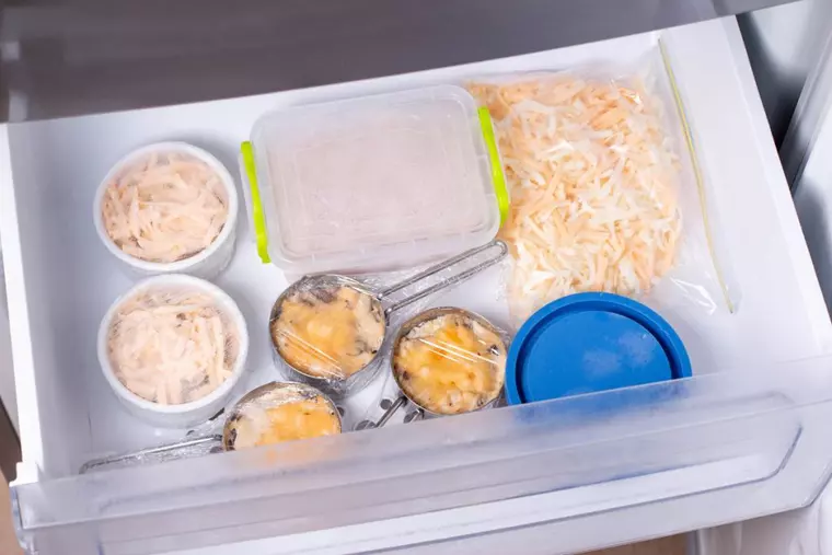 Ce este batch cooking și cum îți poate simplifica mesele săptămânale