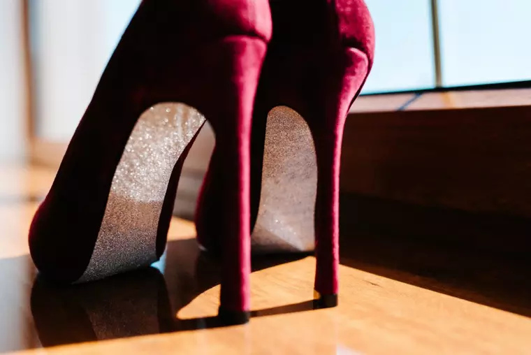 Cei mai buni pantofi cu toc pentru nuntă, birou și seară – cum alegi perechea ideală?