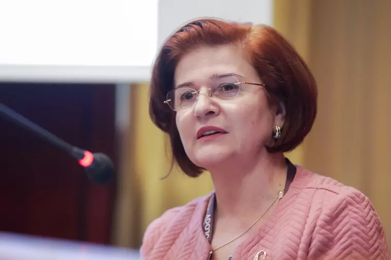 Sondaj Novo România: greutatea, schimbarea cea mai des observată la menopauză