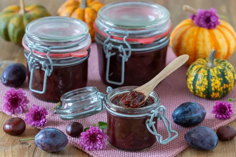 Cum faci magiun de prune fără zahăr - reţetă tradiţională
