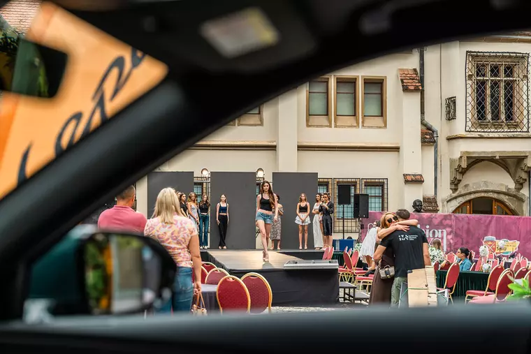 LEPAS, prezent în avanpremieră la Sibiu Fashion Days: brandul premium Chery se prezintă publicului românesc