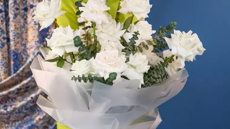 Ce flori își doresc femeile? Iată cum alegi un buchet care să îi placă