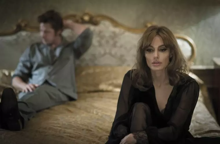 Prod DB © Universal Pictures - Jolie Pas - Pellikola - Plan B Entertainment / DR VUE SUR MER (BY THE SEA) de Angelina Jolie Pitt 2015 USA avec Brad Pitt et Angelina Jolie Pitt  |