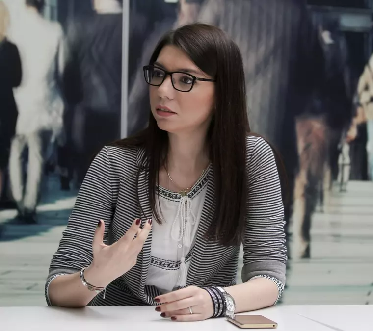 poza catalina dinu