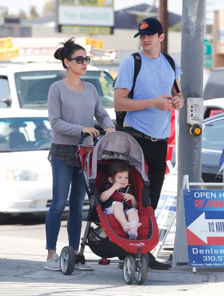 mila&ashton