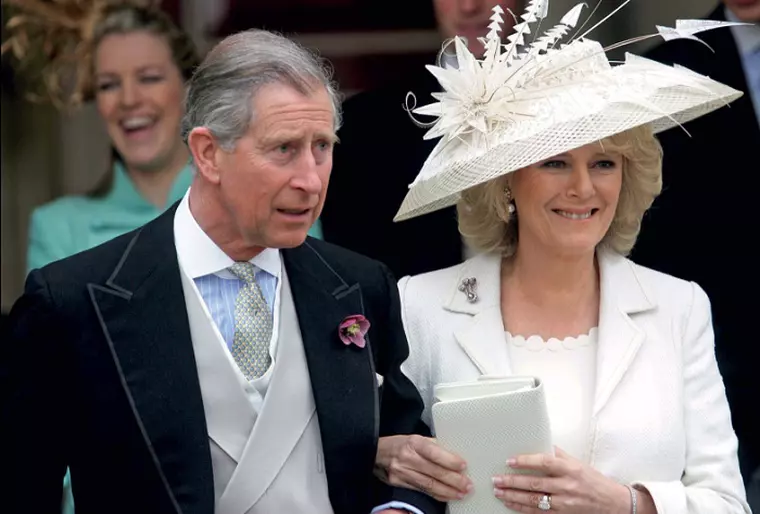 Printre obiceiurile ciudate al Prințului charles se află și faptul că își schimbă ținutele de cinci ori pe zi!