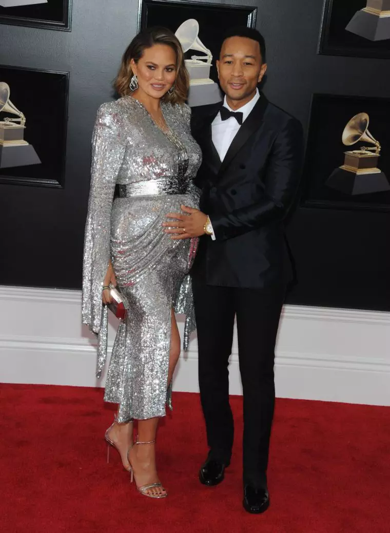 Chrissy Teigen și John Legend au devenit părinți pentru a doua oară.