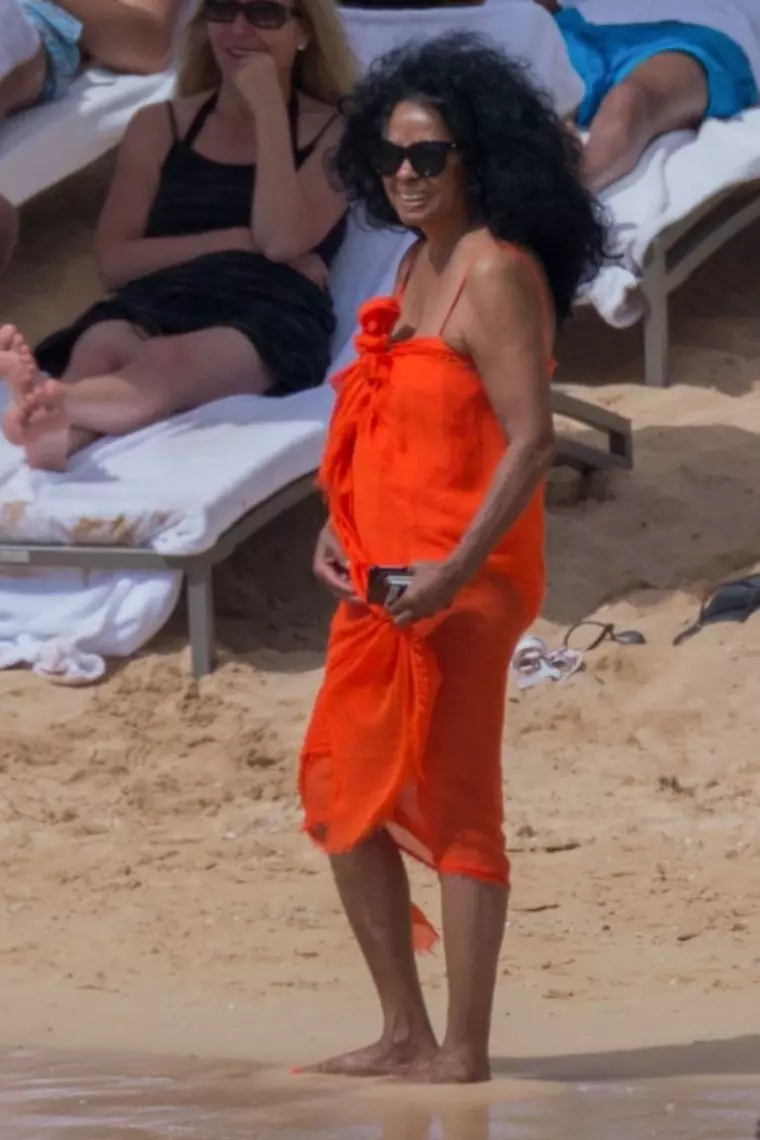 Diana Ross, pe plajă, în Hawaii, înainte de a trăi spaima vieții sale...