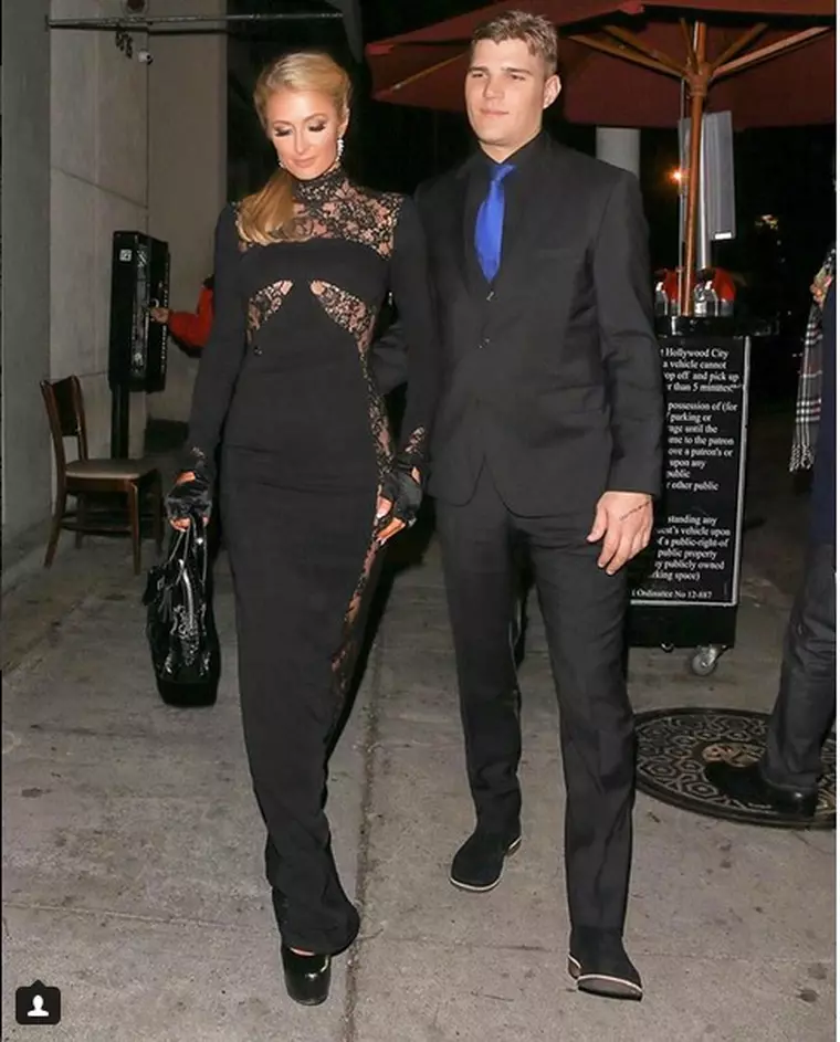 Paris Hilton și Chris Zylka