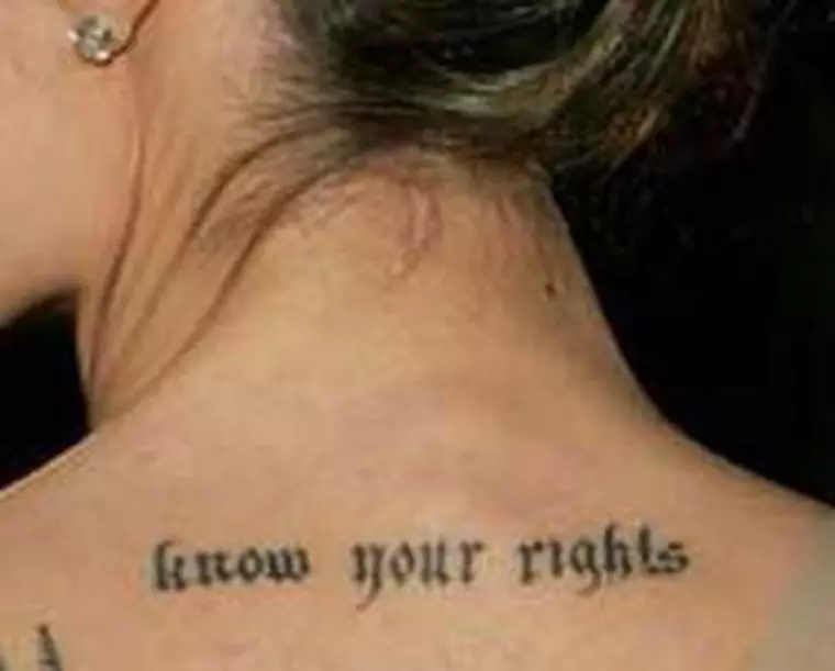 Ce semnificație au tatuajele Angelinei Jolie