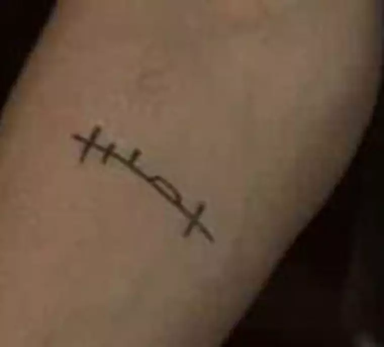 Ce semnificație au tatuajele Angelinei Jolie