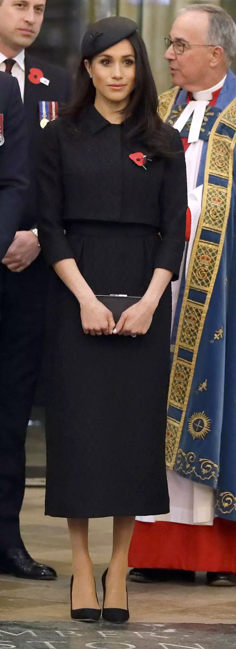 Meghan Markle poartă pantofi Manolo Blahnik negri la Anzac Day.