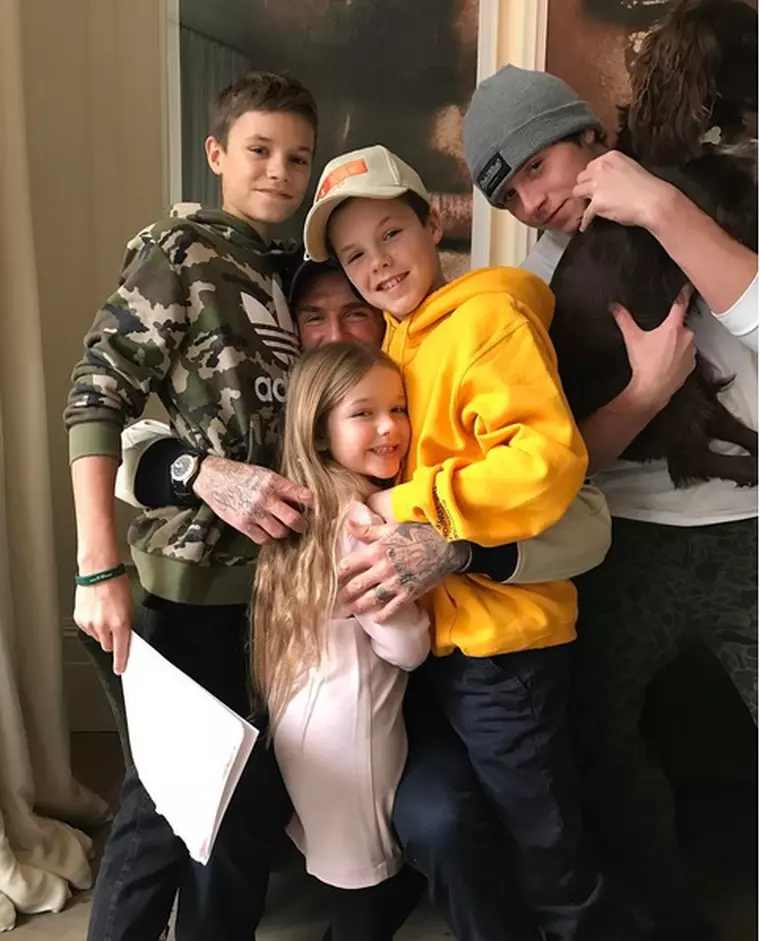 David, alături de Brooklyn, Romeo, Cruz, și Harper