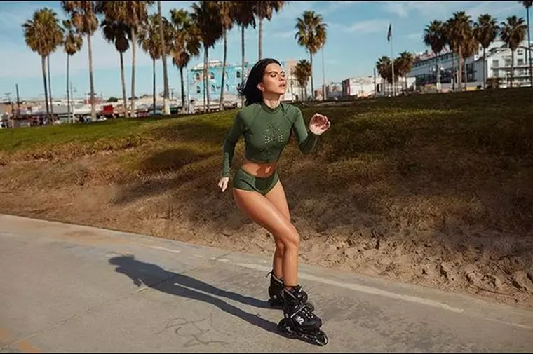 Inna, pe role, în Venice Beach