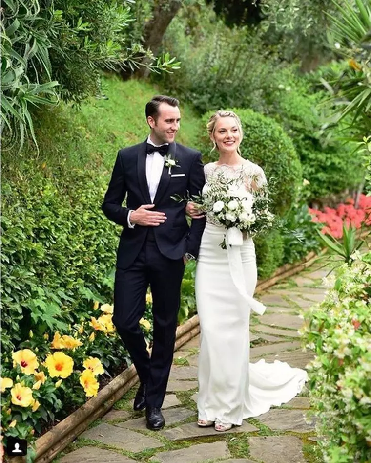 Matthew Lewis și Angela Jones s-au căsătorit weekendul trecut.