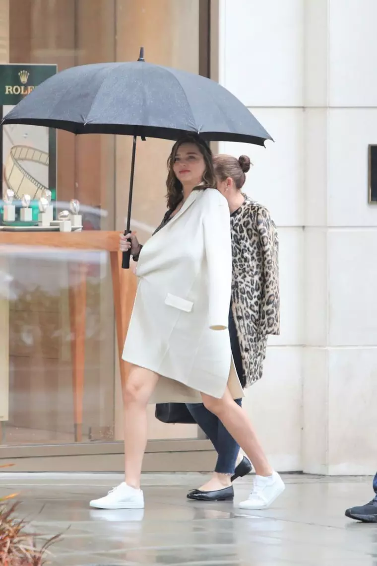 Miranda Kerr îşi ascundea sarcina