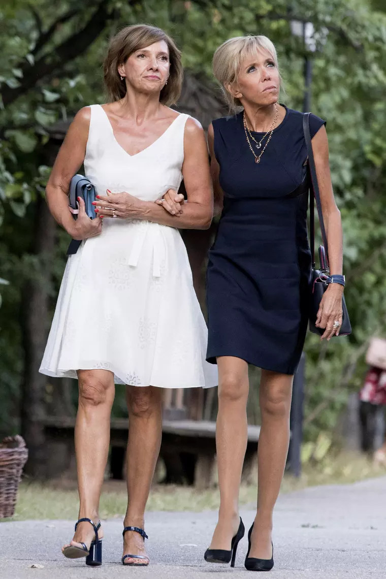 Carmen Iohannis și Brigitte MacronCarmen Iohannis și Brigitte Macron