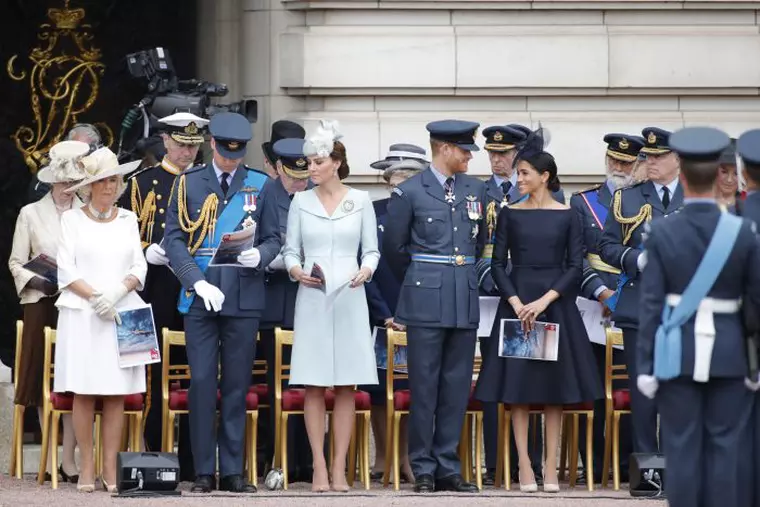 Meghan și Harry nu-și pot lua privirile unul de la celălalt.