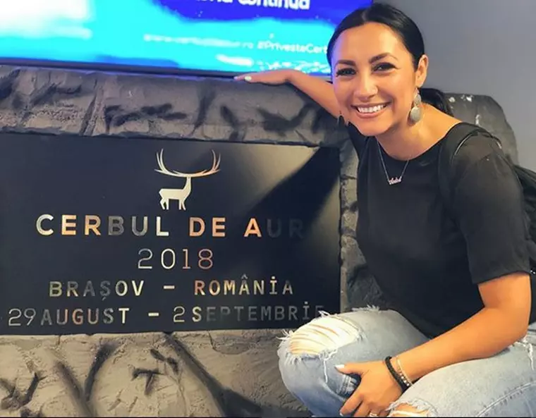 Andra a cântat piesele Mădălinei Manole și Laurei Stoica.