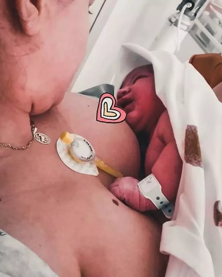 Laura Mușuroaea a născut