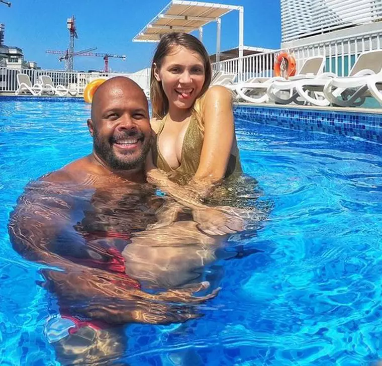 Andreea Ibacka e pe ultima sută de metri cu sarcina