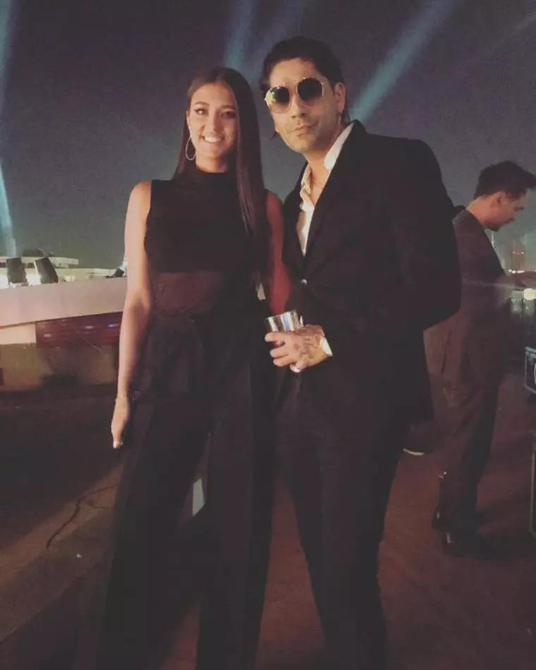 Antonia și Connect-R