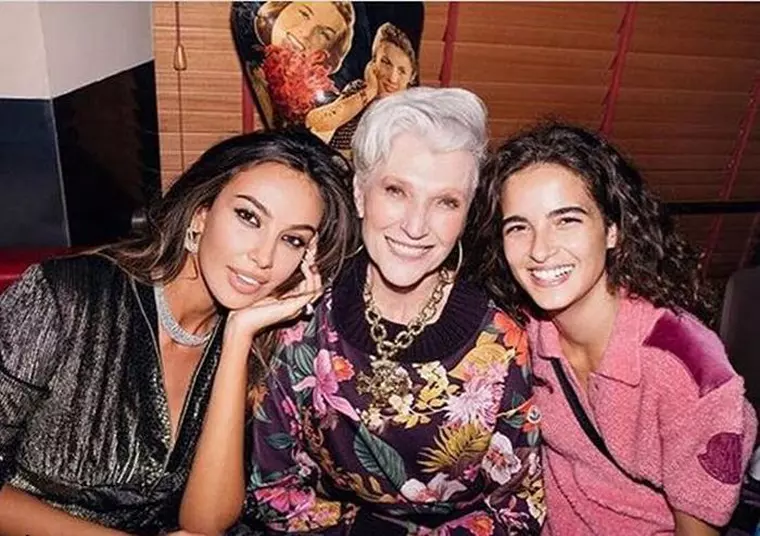 Mădălina Ghenea e prietenă cu Maye Musk