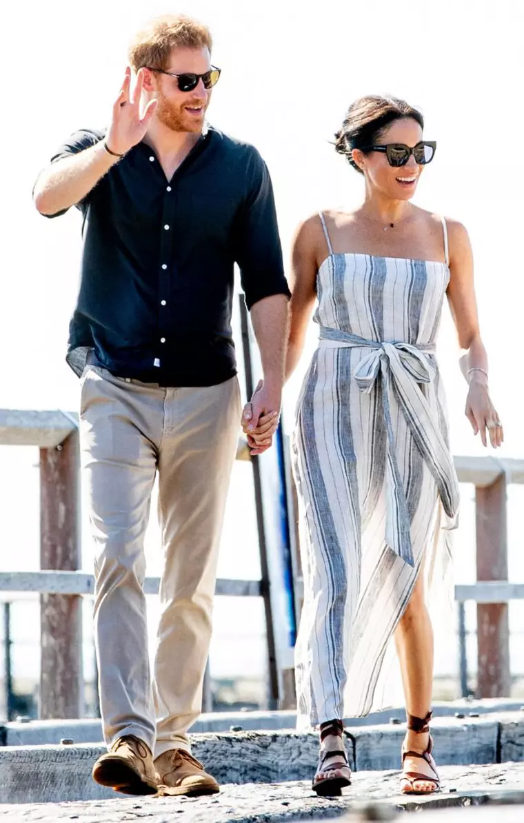 După nuntă, Prințul Harry și Meghan Markle i-au vizitat pe George și amal Clooney la reședința lor de la Lacul Como.