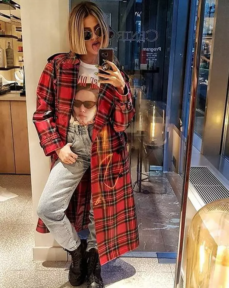 Iulia Albu o critică pe Lidia Buble