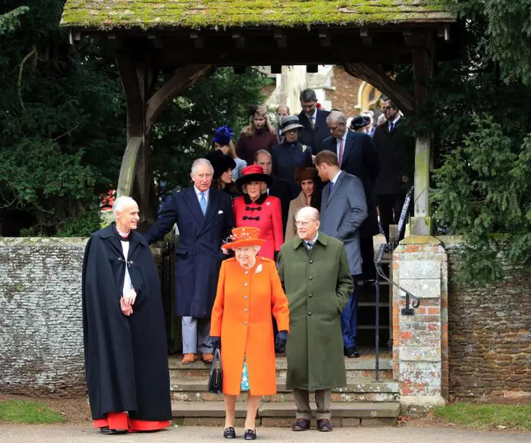Familia regală britanică, după slujba din dimineața de Crăciun.