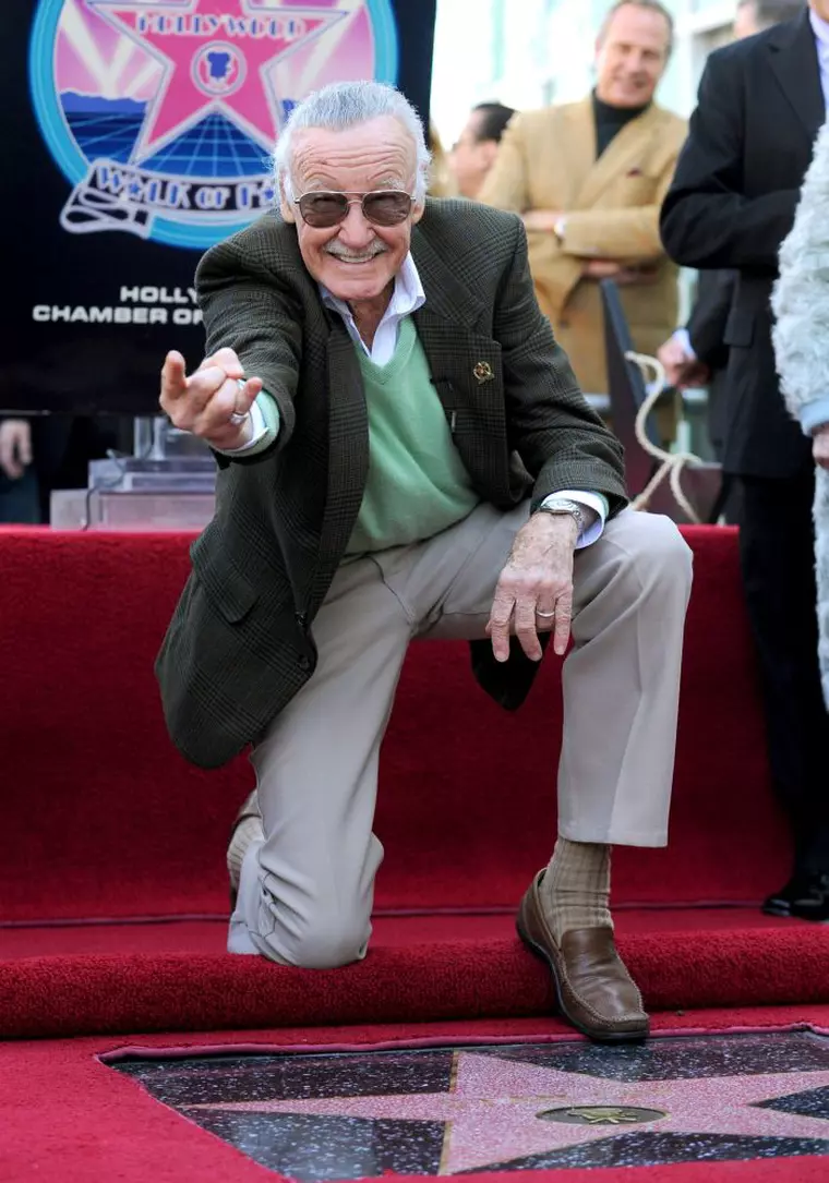 Stan Lee a murit