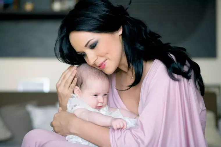 Andreea Marin și Violeta