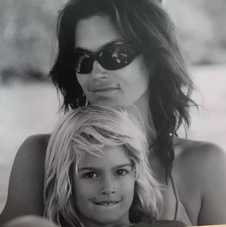 Presley a moștenit până și faimoasa aluniță de la mama lui!