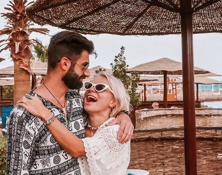 Jojo Paul Ipate Asia Express