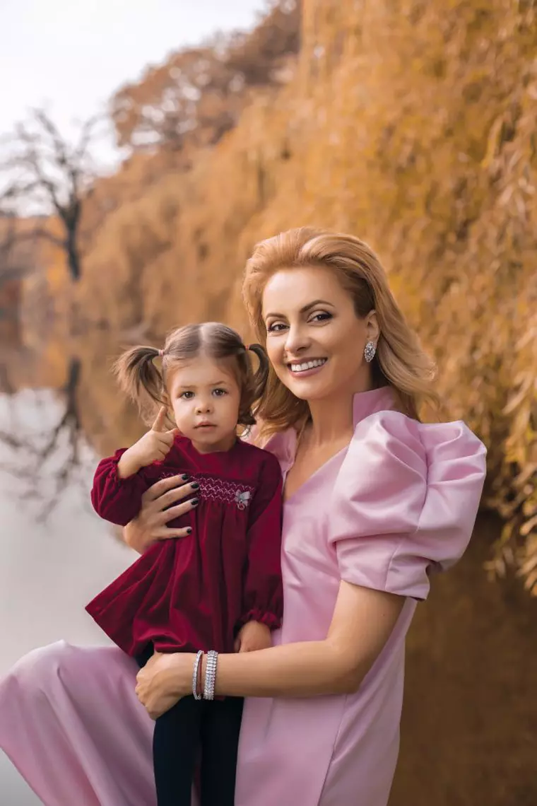 Simona Gherghe sarcină