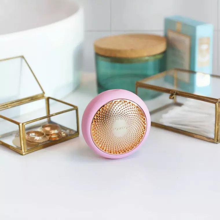 #FOREO #UFO2 #Tratament #Facial #Lifting #Hidratare #Masca #Crioterapie #Termoterapie #Rutina #Ingrijirea #Tenului #Pielii #Rasfat #Acasa #Lumini #LED #Facial