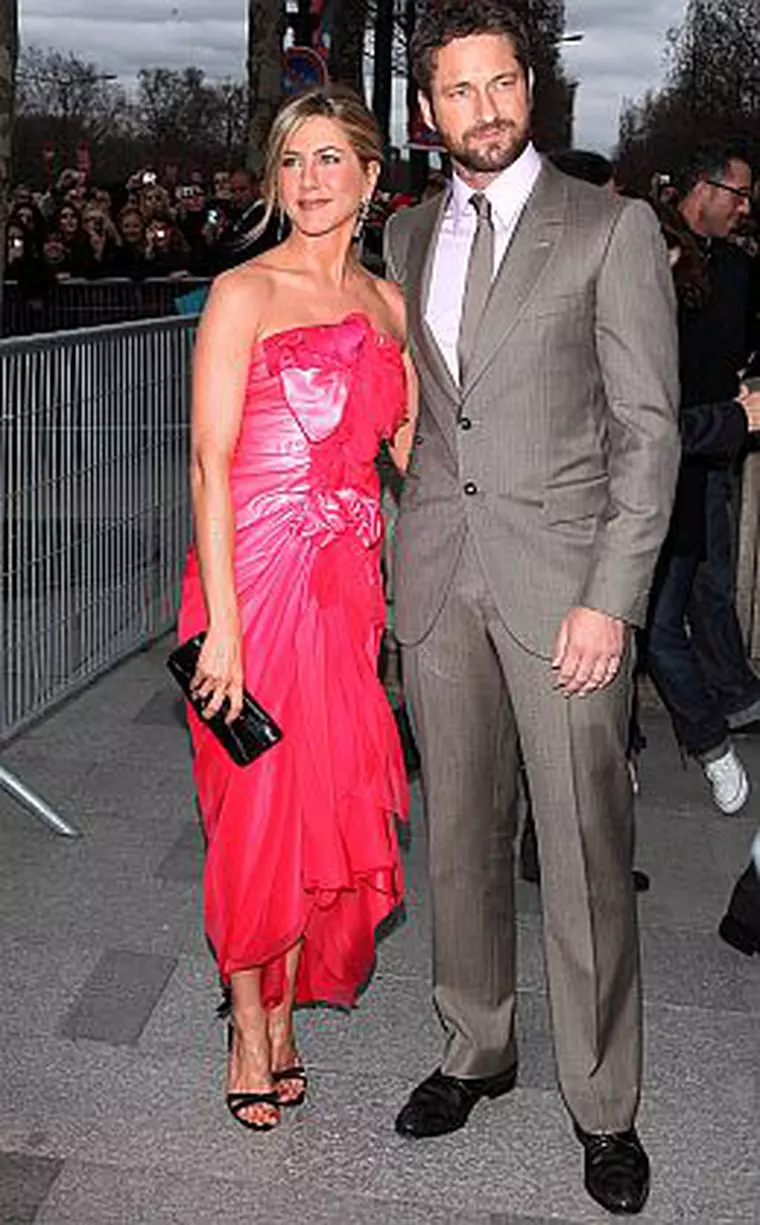 Jennifer Aniston sărută mai bine - așa crede Gerard Butler!