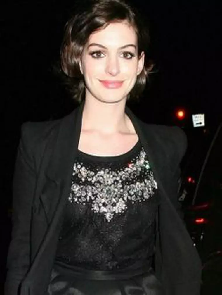 Anne Hathaway