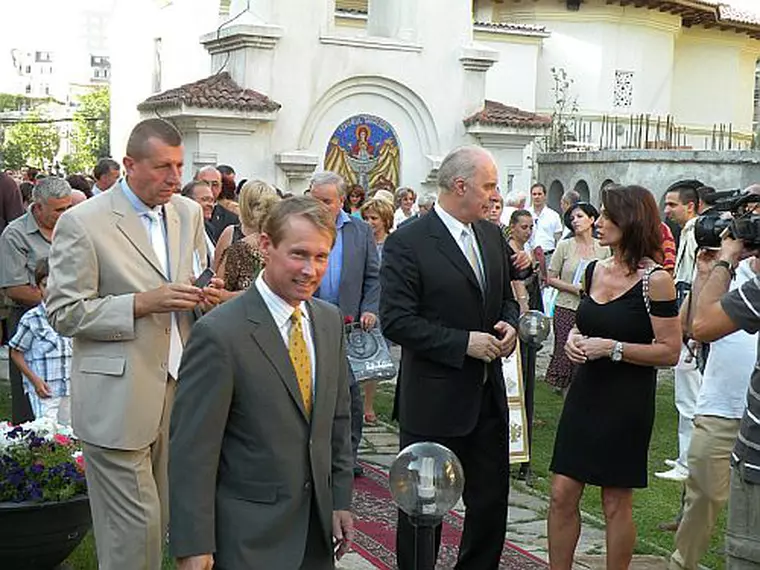 Inaugurare clinica Nadia Comaneci