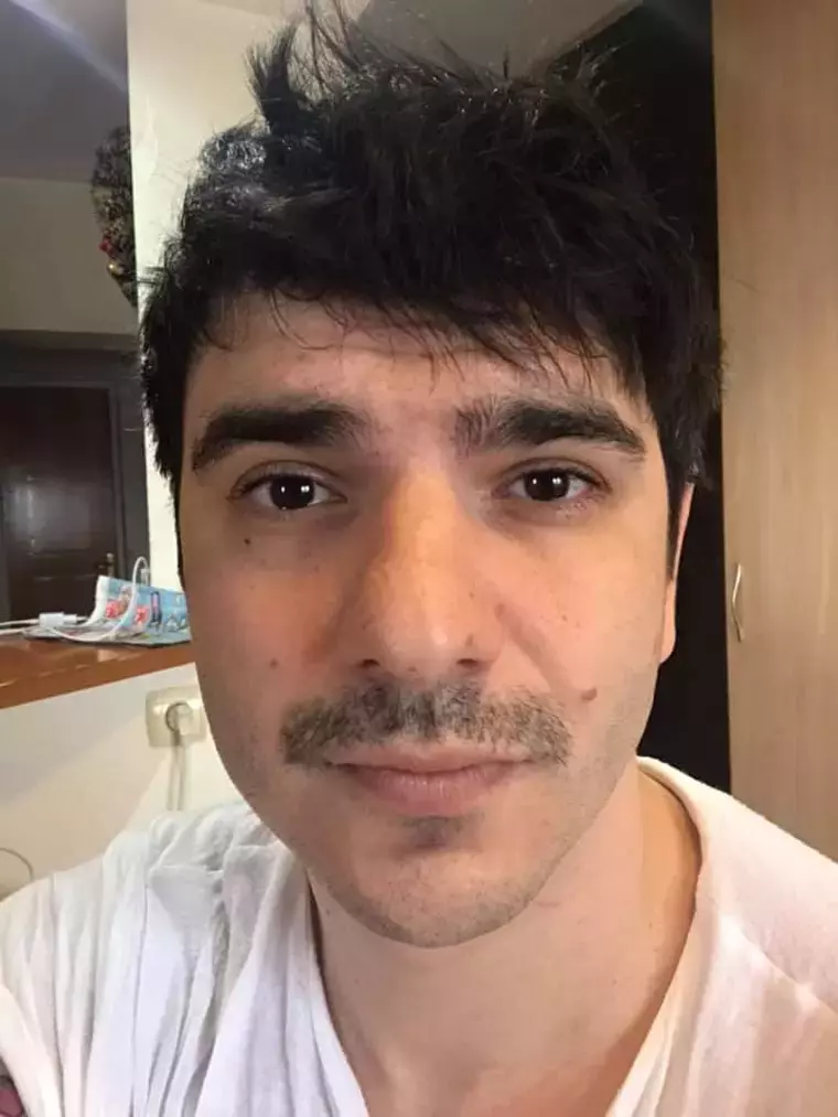 Cine-este-Alex-Bogdan-7