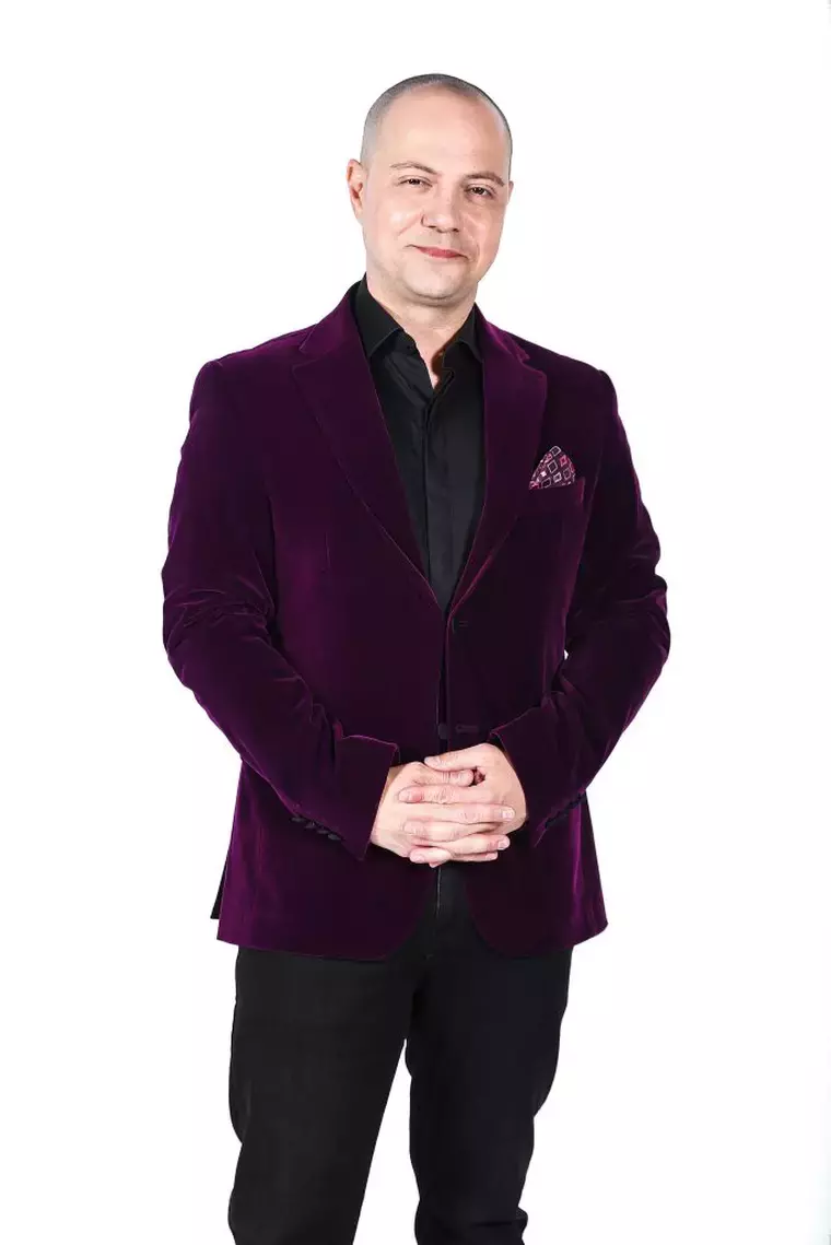 Cum-si-a-cerut-Dan-Badea-sotia-in-casatorie-8-683x1024-1