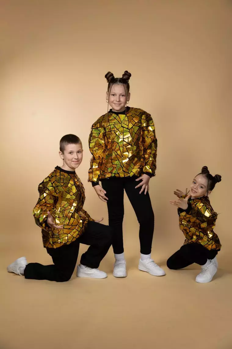 monique-family-2-768x1152-1