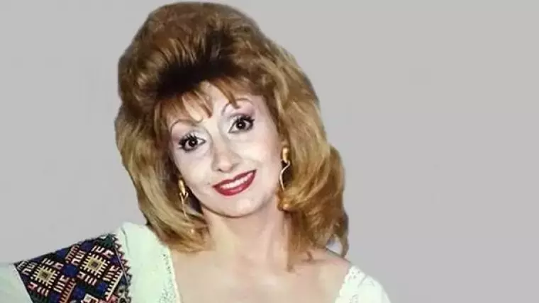 incredibil-ileana-ciuculete-s-ar-rasuci-in-mormant-daca-ar-vedea-cum-au-ajuns-baietii-ei-foto-240021