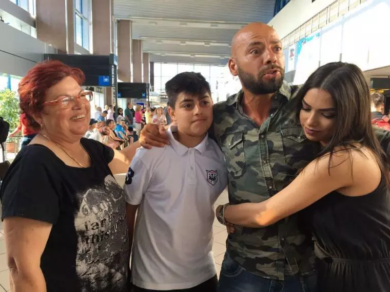 giani-kirita-si-mama-lui-hp-1