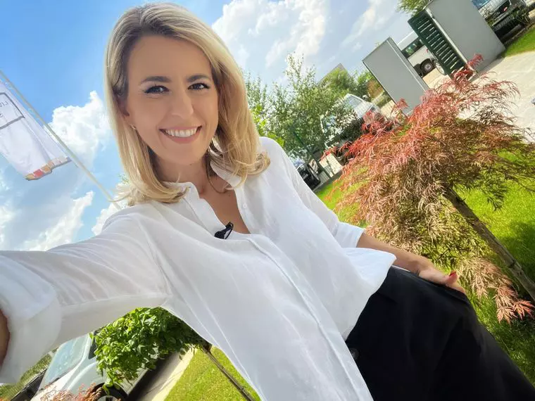 ANDRA MARINESCU cine este