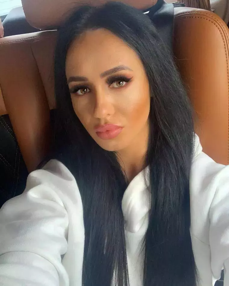 ella-puterea-dragostei