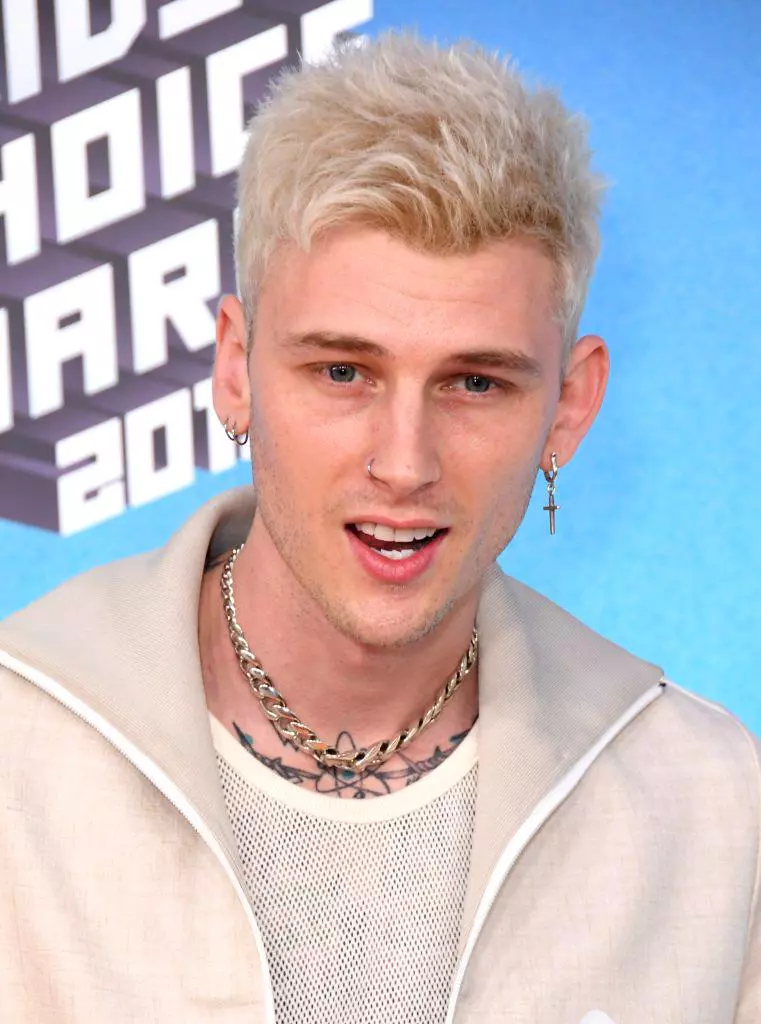 Machine-Gun-Kelly-761x1024