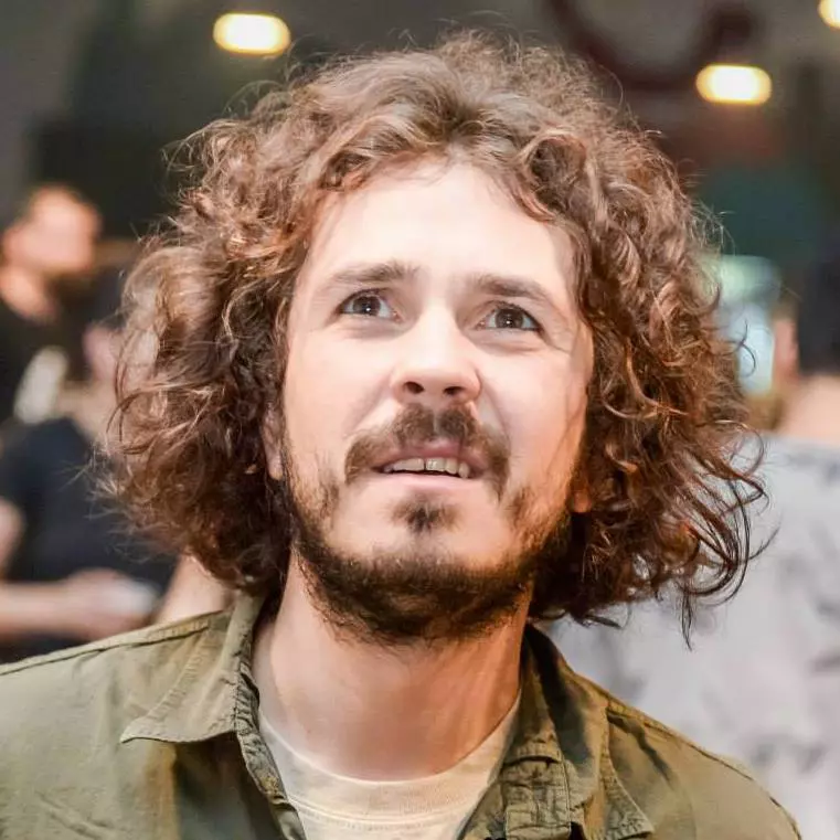 cine-este-costel-bojog-6