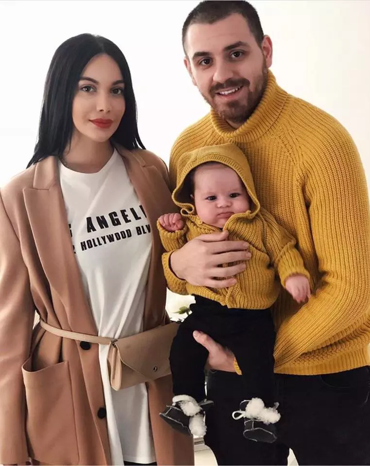 50520760_1848478051944809_2414289868285804544_n